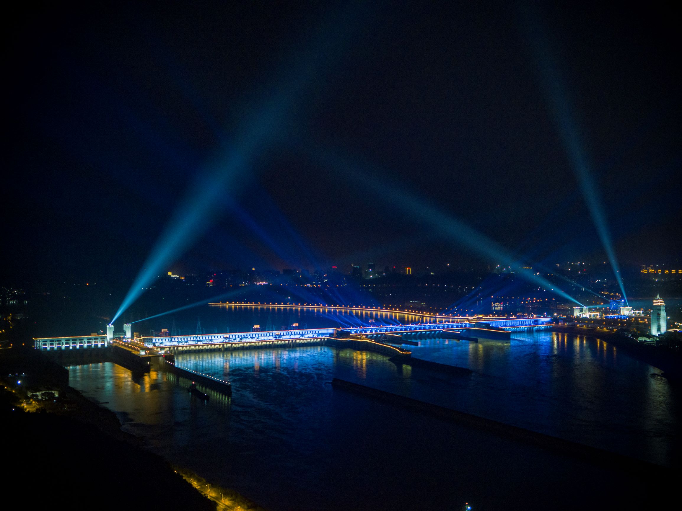 葛洲壩樞紐渲染照明工程--2020神燈獎申報工程